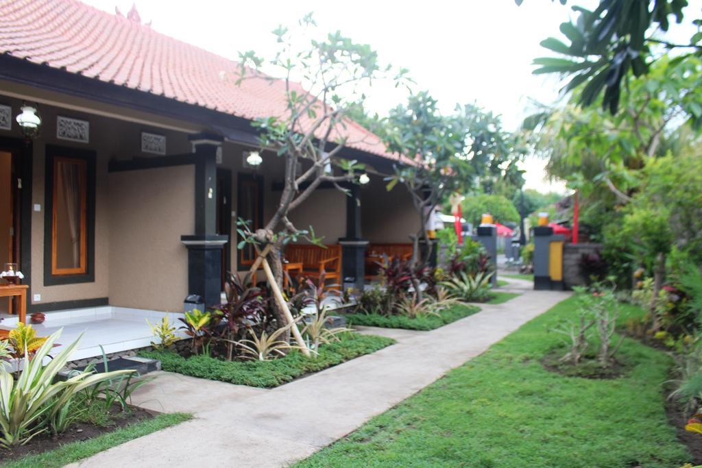 Pande Guest House Pemuteran Esterno foto