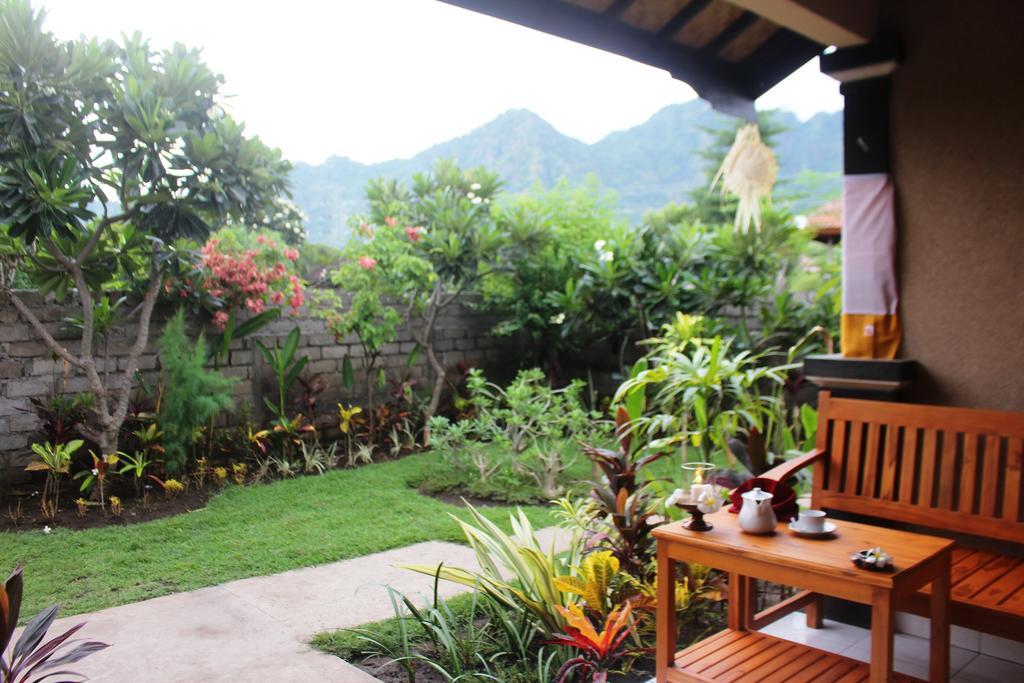 Pande Guest House Pemuteran Esterno foto